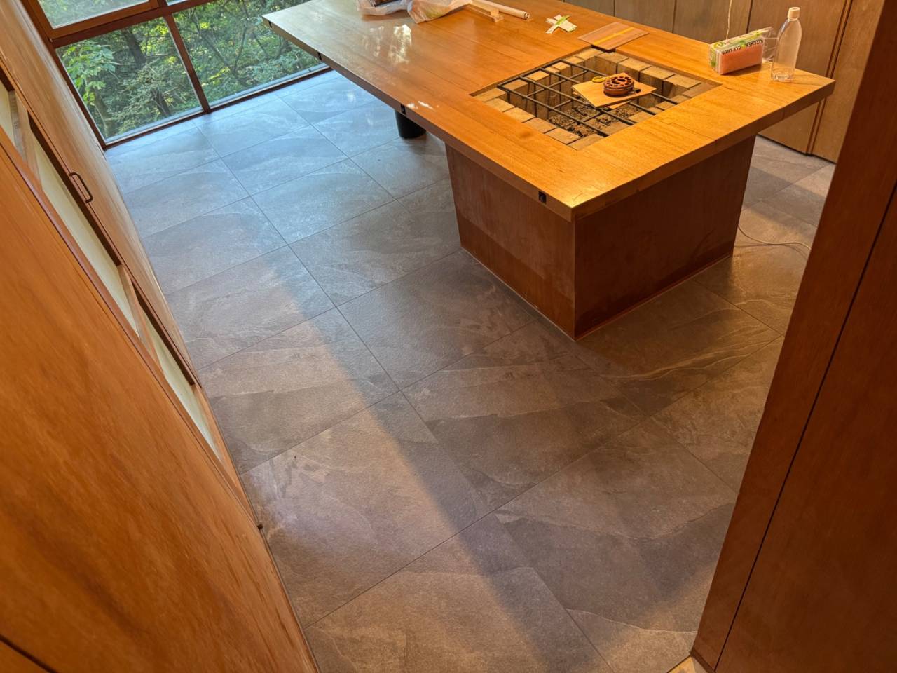 山梨県の別荘工事　タイル編